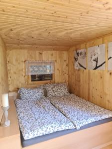 Ένα ή περισσότερα κρεβάτια σε δωμάτιο στο AMB village point