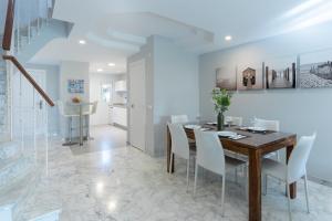 Zdjęcie z galerii obiektu Townhouse beachfront in Costalita w mieście Estepona