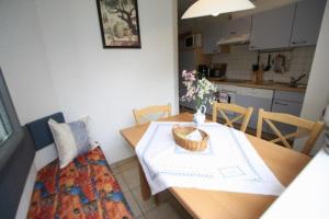 Kuchyň nebo kuchyňský kout v ubytování Appartements Markus
