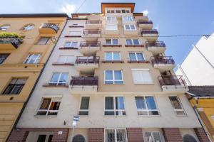 Budova, v ktorej sa apartmán nachádza