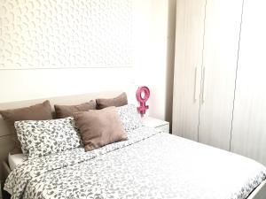 A bed or beds in a room at TREND APARTMENTS