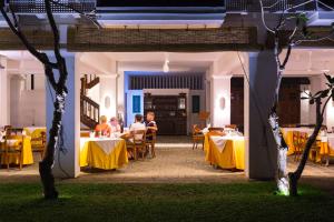Hosté ubytování Club Villa + 37 fotografií