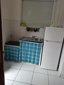 Kuchyň nebo kuchyňský kout v ubytování villa siber