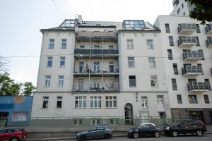 Budynek, w którym mieści się apartament