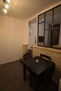 Posezení v ubytování Cosy appartement Hyper centre ville avec cour + Patio