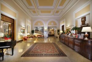 Posezení v ubytování Grand Hotel Plaza & Locanda Maggiore + 37 fotografií