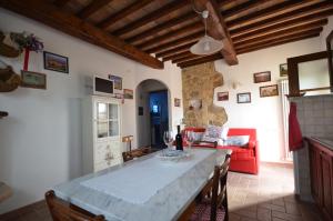 A seating area at Antico Podere la Martinella