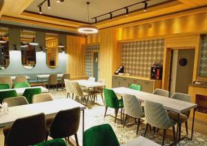 Χώρος καθιστικού στο Dinamik Otel Sarıkamış