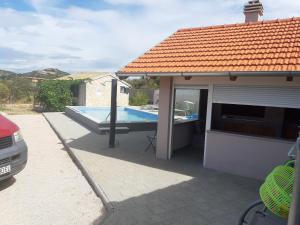 Fotografie z fotogalerie ubytování Šibenik Mara-Ana with outdoor swimming poll v Šibeniku