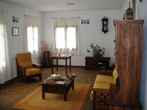 A seating area at Hotel Rural El Cuco