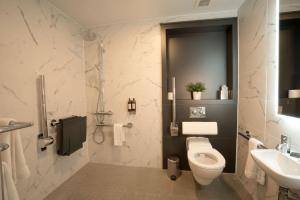 Kamar mandi di Kilkenny Ormonde Hotel