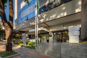 O edifício em que o hotel se localiza
