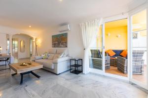 Posedenie v ubytovaní Great views, large terrace & walking distance