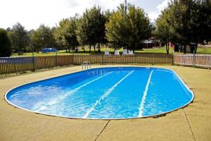 Bazén v ubytování Holiday Park Vrchlabí - Liščí farma nebo v jeho okolí