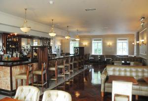Sohvabaar või baar majutusasutuses Abbey Hotel Roscommon