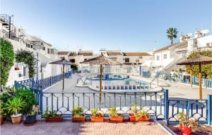 Kolam renang di atau dekat dengan 3 Bedroom Lovely Home In Torrevieja +20 gambar