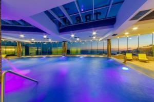 Bazén v ubytování Hotel Tre Canne nebo v jeho okolí
