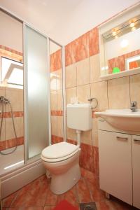 Kúpeľňa v ubytovaní Rooms with a parking space Mali Losinj (Losinj) - 9681
