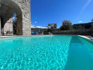 Bazén v ubytovaní Holiday Home in Casola with Private Pool alebo v jeho blízkosti
