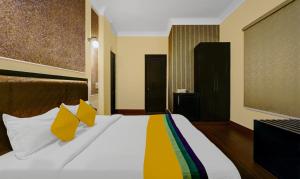 Postel nebo postele na pokoji v ubytování Itsy Hotels Connaught Mews
