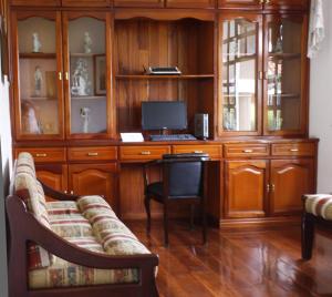 TV a/nebo společenská místnost v ubytování Villa Emilia Hostal