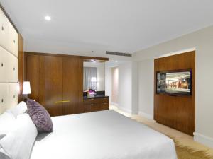 Postel nebo postele na pokoji v ubytování Amora Hotel Jamison Sydney