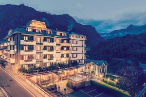 a hotel with a view of a mountain at Hotel Tremoggia in Chiesa in Valmalenco