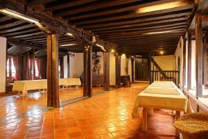 Newa Chen Historic House UNESCO客房内的一张或多张床位