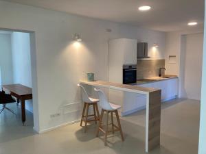 A kitchen or kitchenette at Joey