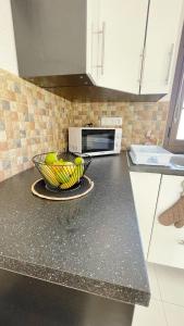 Casa Ayla Montecastillo A8的厨房或小厨房