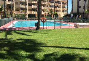 Bazén v ubytování Beach Apartment Montemarcarihuela nebo v jeho okolí