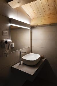 Koupelna v ubytování B&b Porta Arpana- Camere & Appartamenti Deluxe in centro