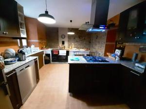 Gallery image of Spacious villa with pool in Empalme de Vilar - 300 m², 8 guests in Vilar