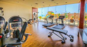 Beau Site Belle Vue Hotel tesisinde fitness merkezi ve/veya fitness olanakları