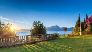 Naturlandskabet i nærheden af villaen