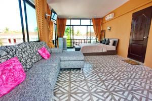 Afbeelding uit fotogalerij van Sea Breeze Guest House in Cha Am