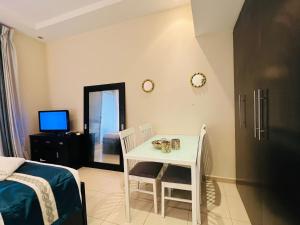 Fotografie z fotogalerie ubytování 3 bedroom marina beach view apartment skyview tower marina v Dubaji