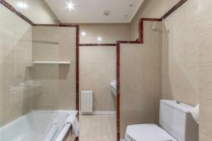 Ванная комната в Habitaciones Apartamento B&B Plaza Nueva 8