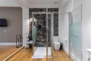 Ванная комната в Habitaciones Apartamento B&B Plaza Nueva 8