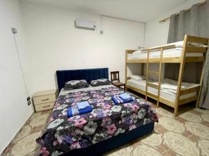 Postel nebo postele na pokoji v ubytování Me & You Hostel