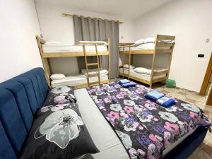Postel nebo postele na pokoji v ubytování Me & You Hostel