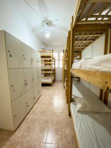 Postel nebo postele na pokoji v ubytování Hostel Sol da Barra