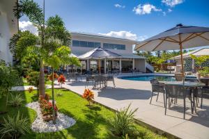 Bazén v ubytování SunBahia Praia Hotel nebo v jeho okolí