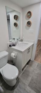 Et bad på Guest Suite in Whitby + 18 bilder