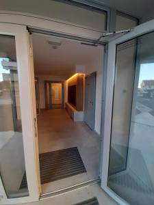 扎达尔Superb Apartment "50Shades" with balcony and free parking in the garage的相册照片