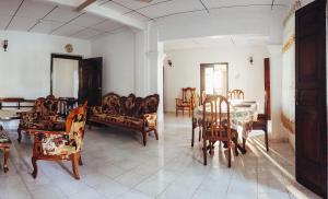 Posezení v ubytování Grand Villa Hikkaduwa