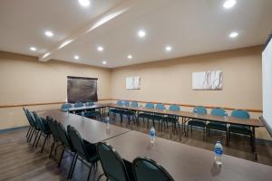 Konferenční prostory v ubytování Red Roof Inn & Suites Carrollton, GA - West Georgia