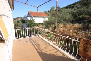 Balkón nebo terasa v ubytování Apartments by the sea Kali, Ugljan - 8203