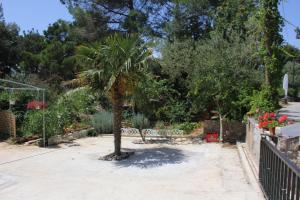 Zahrada ubytování Apartments by the sea Artatore, Losinj - 7935