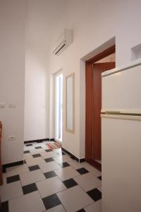 Fotografie z fotogalerie ubytování Apartments by the sea Artatore, Losinj - 7935 v destinaci Čunski